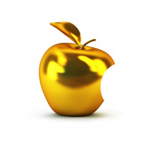 golden-apple-300x286